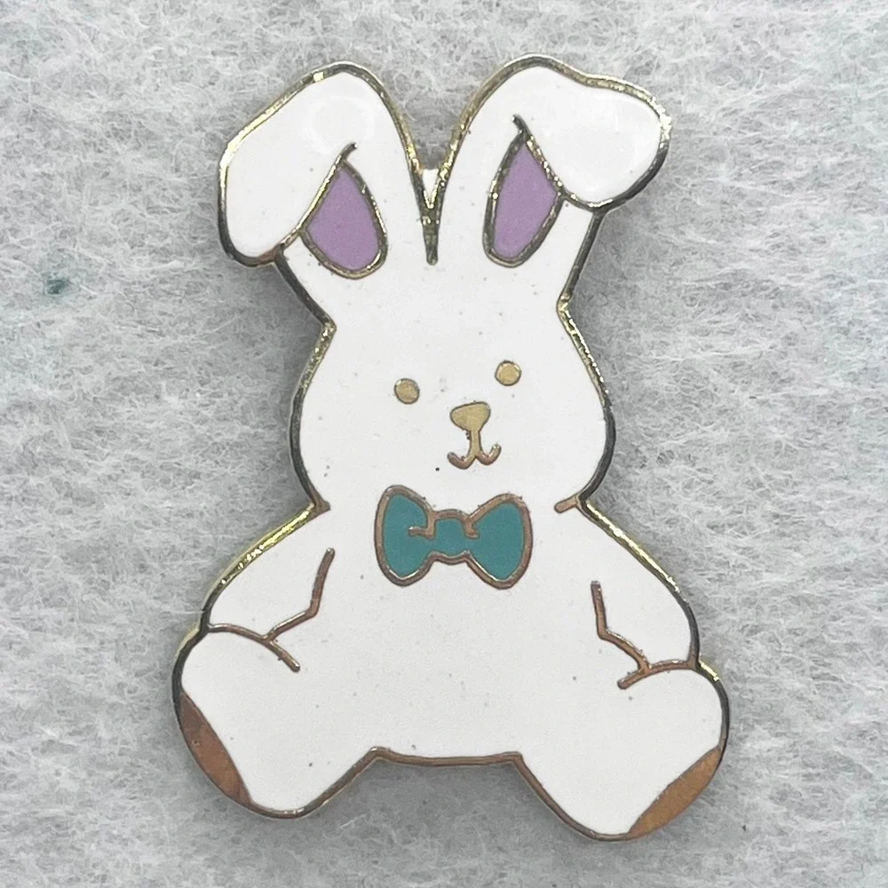 🔮 5/$25 Vintage Easter Bunny‎ Pin